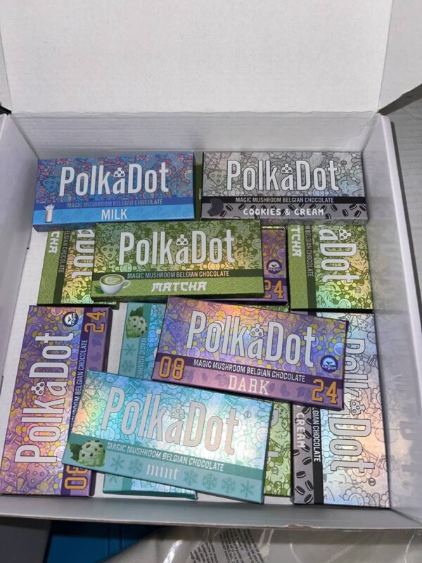 Polka Dot magic mushroom chocolate bar - Image 5